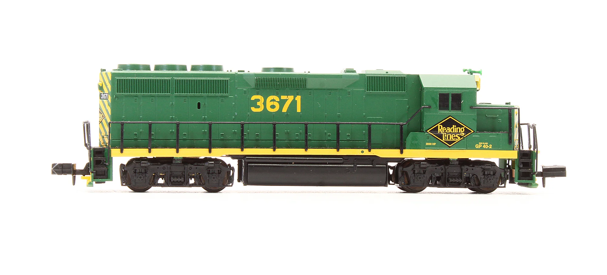 Pre-Owned 48618 GP40-2 Diesel Locomotive Reading - Road #3671 - Image 3
