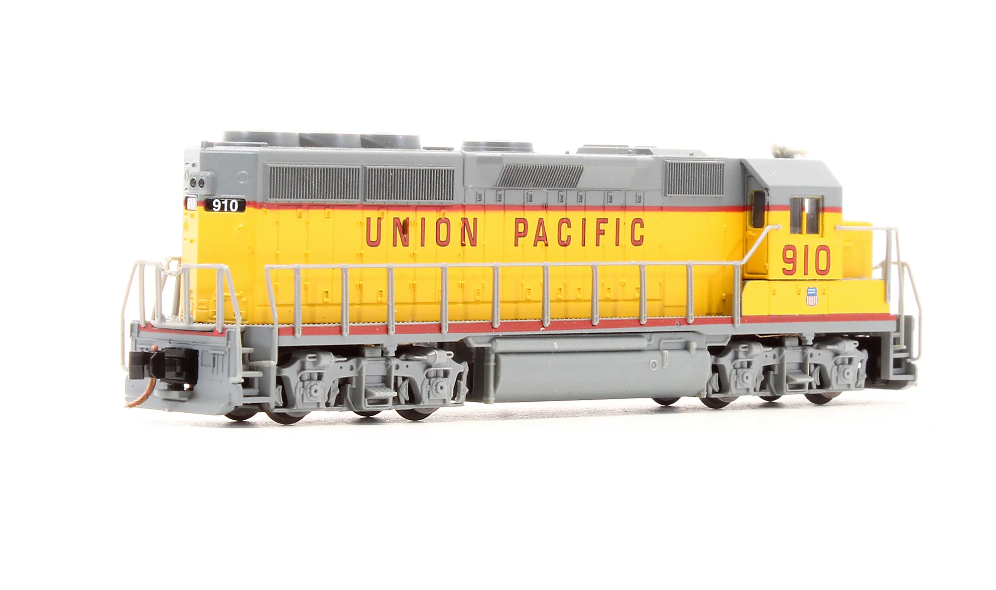 Pre-Owned 48624 GP40-2 Diesel Locomotive Union Pacific - Road #910 - Image 2