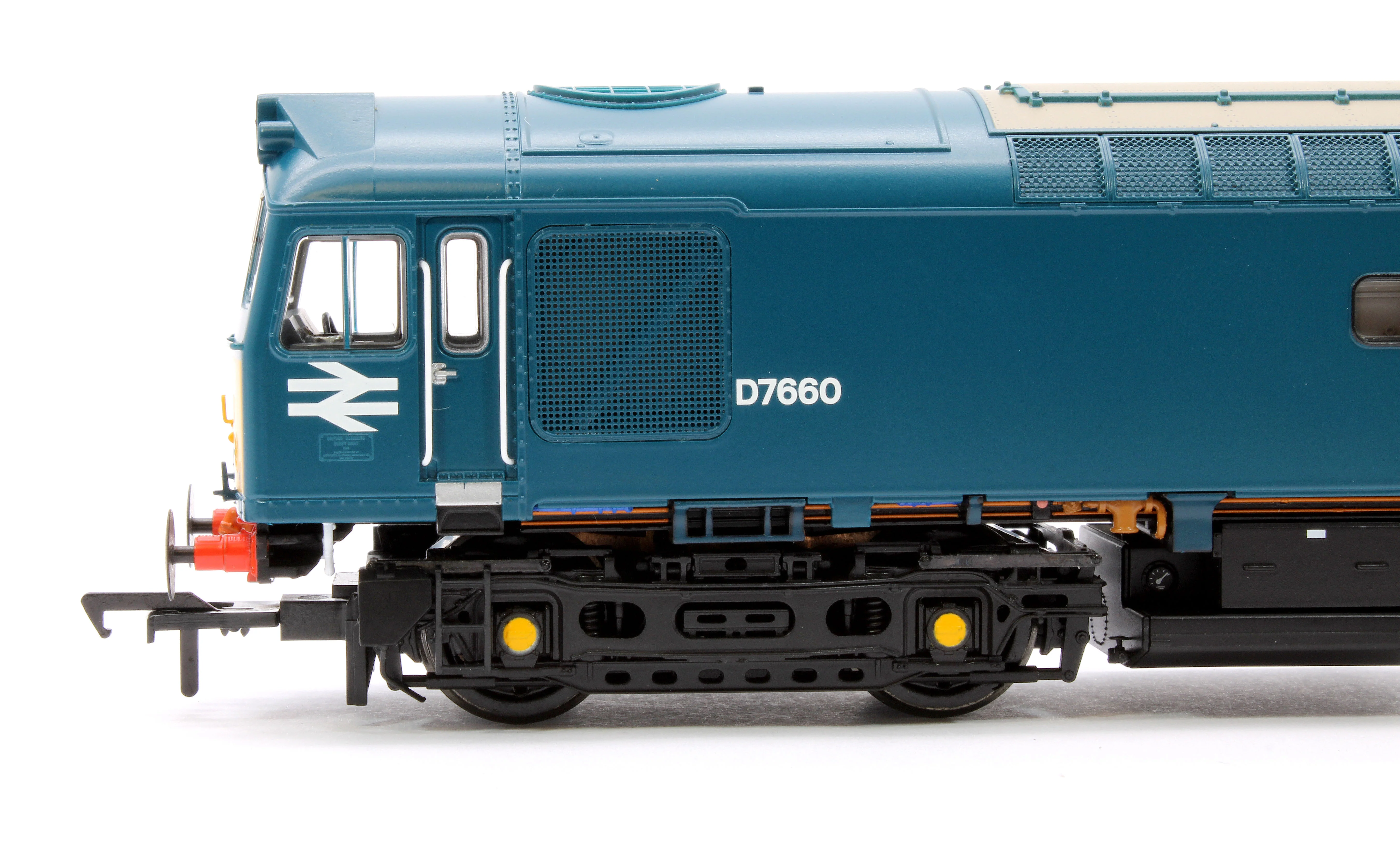 32-333SFX Class 25/3 D7660 BR Blue (Small Yellow Panels) Diesel Locomotive - DCC Sound Deluxe - Image 7