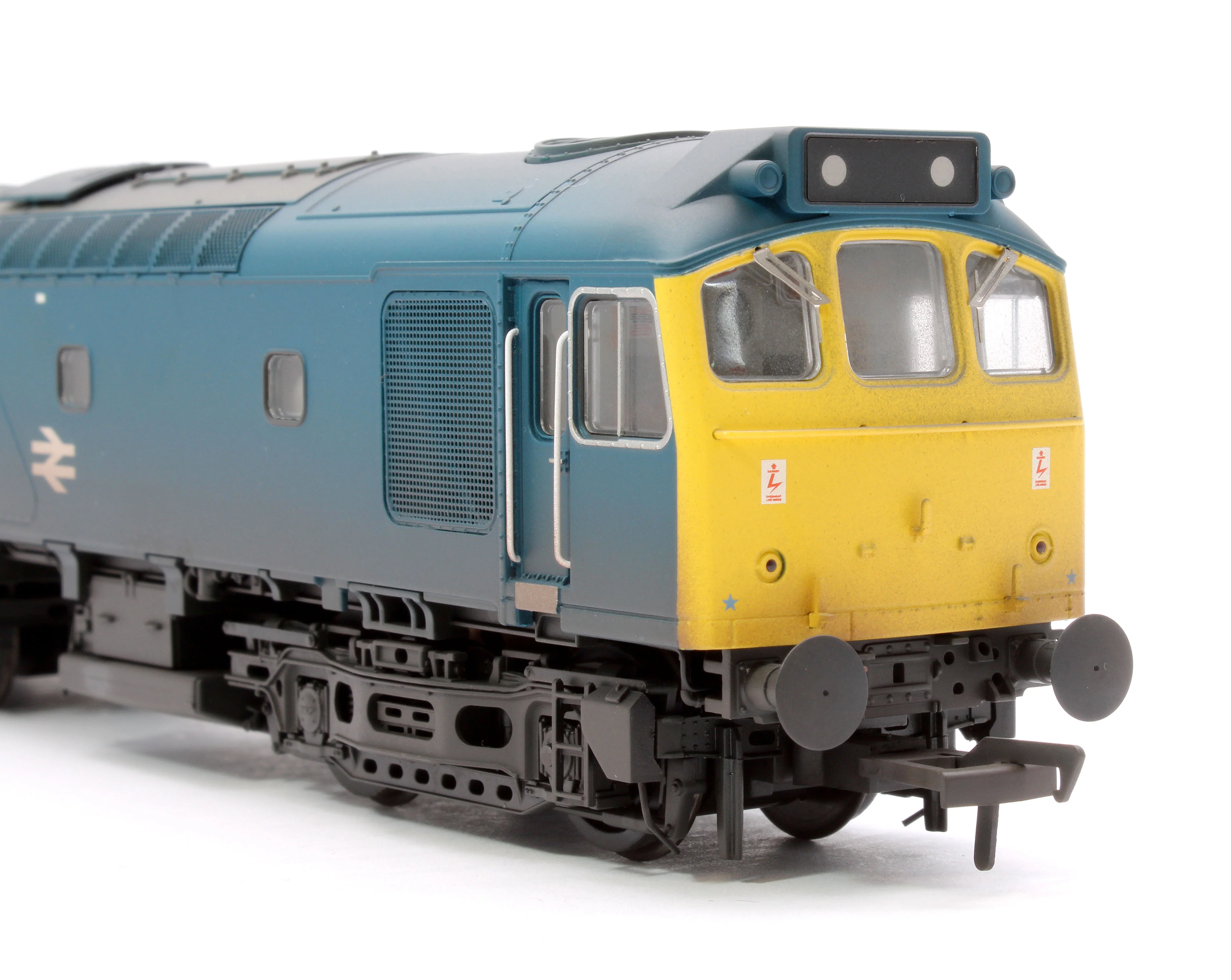 32-346SF Class 25/2 25106 BR Blue Diesel Locomotive - DCC Sound & Weathered - Image 10