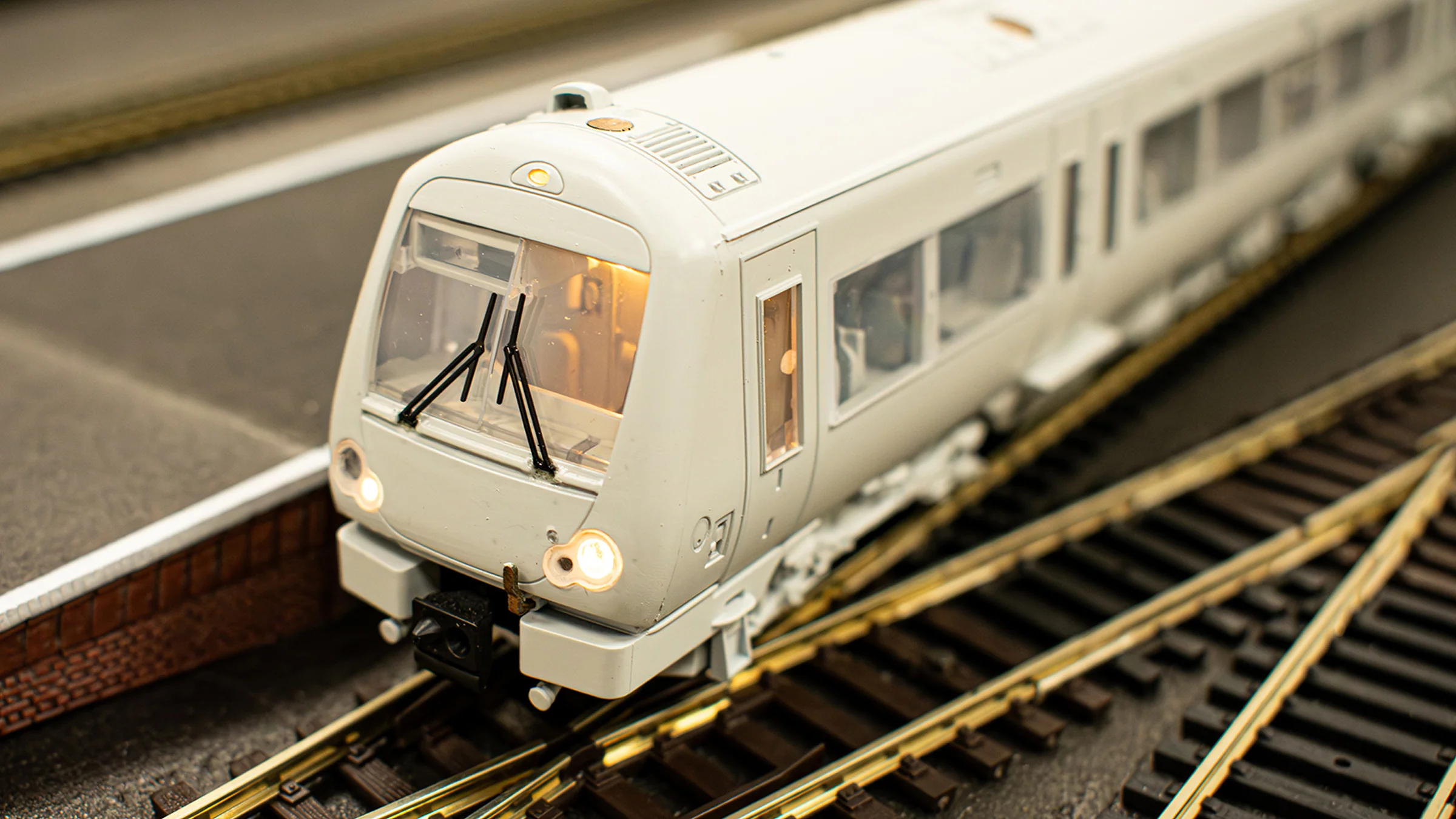 35-580SF Class 171/7 2-Car DMU 171727 Southern (GTR) - DCC Sound - Image 24