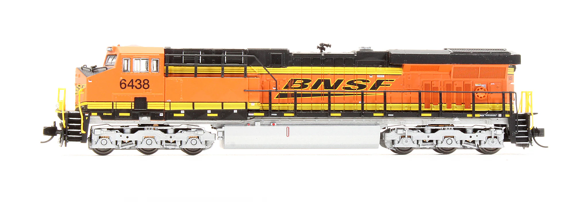 Pre-Owned GE ES44AC Diesel Locomotive BNSF Swoosh Scheme - Road #6438 - DCC Sound - Image 4