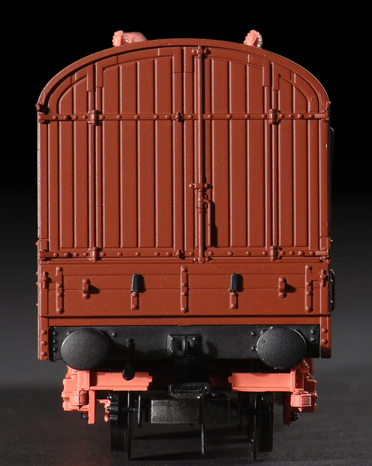 C2022 LMS 42ft GUV Parcels Van BR Lined Maroon M37898M - Image 10