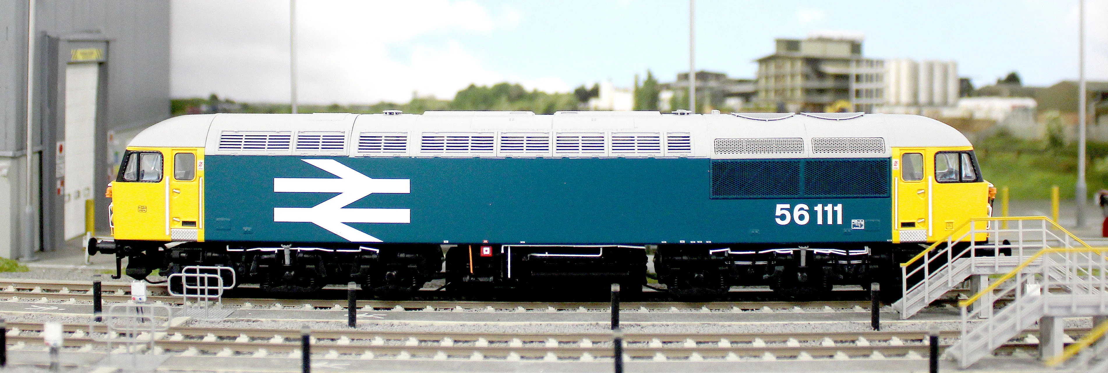 CM - 56111 - LL SF Class 56 BR Blue No.56111 (Large Logo) Diesel Locomotive - DCC Sound - Image 8