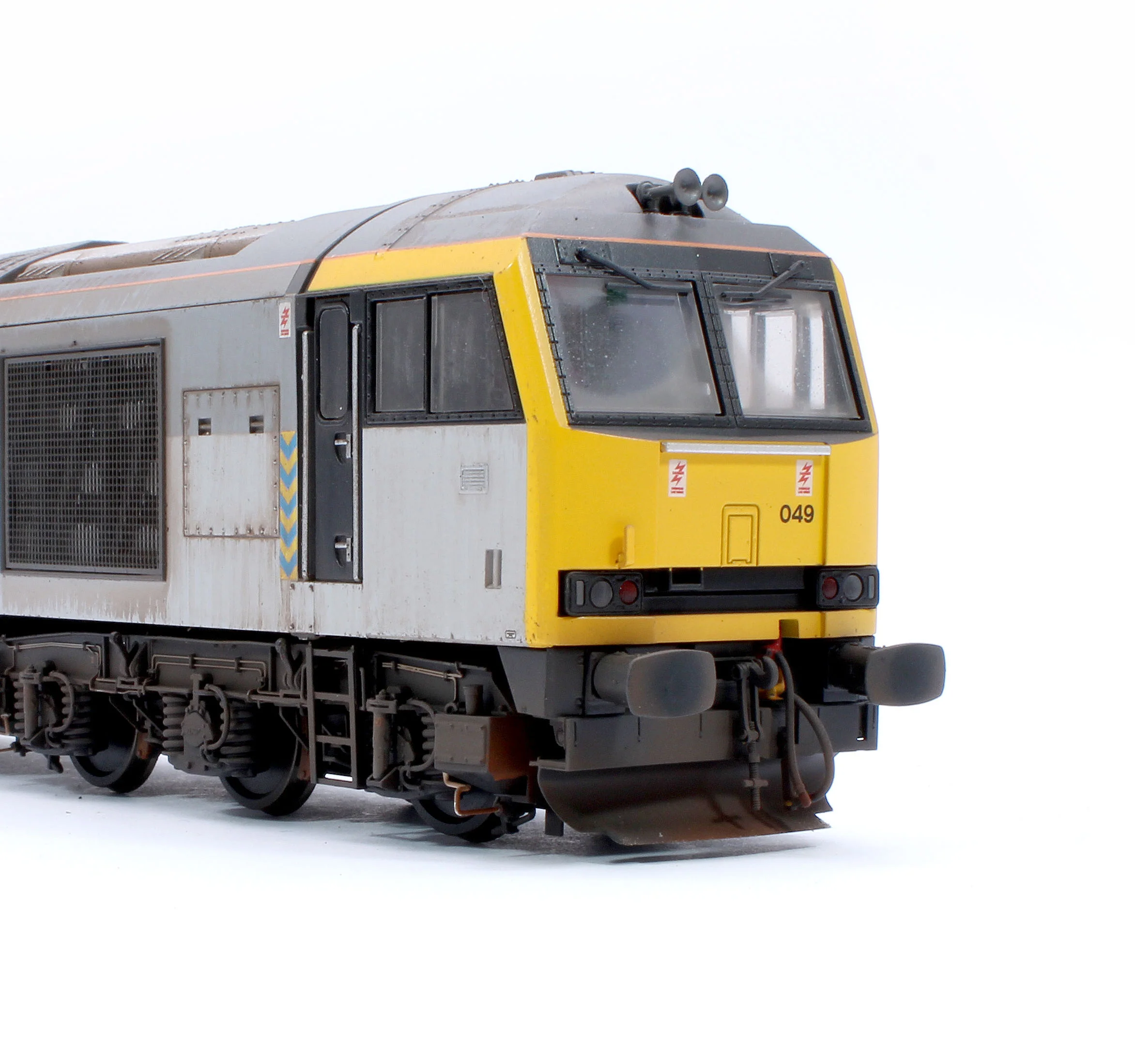 CM-60049-TGM-SOUNDW Highly Detailed Premium Weathered Class 60 049 “Scafell” Triple Grey Metals Diesel Electric Locomotive - DCC Sound - Image 9