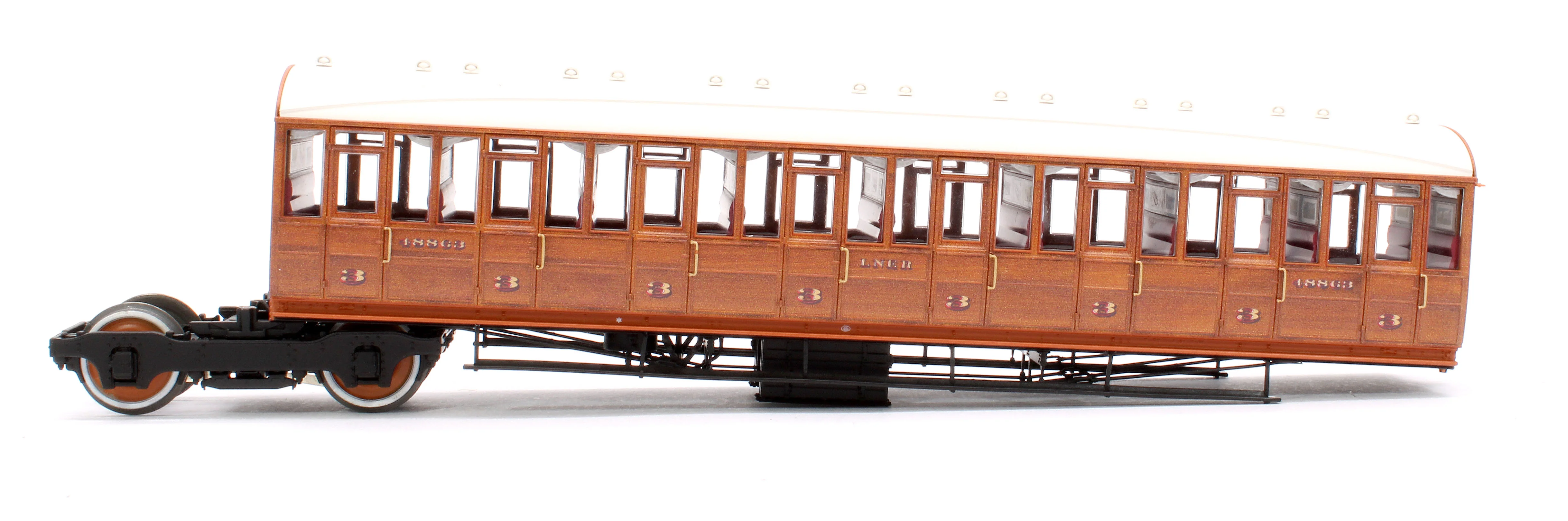 C2001A Quad Art Set No. 74A LNER Teak Preserved Set 4 Coach Pack - Image 8