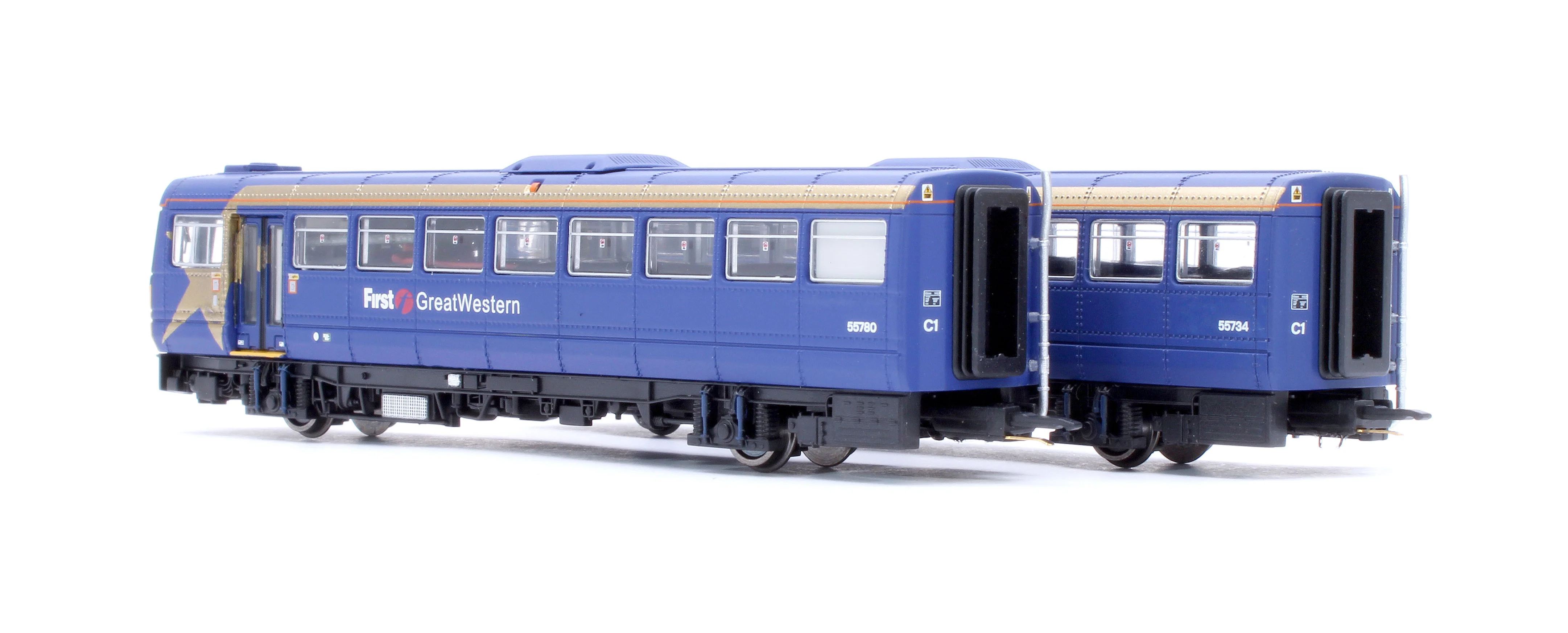 2D-142-009D Class 142 First Great Western Blue/Gold DMU 142070 - DCC Fitted - Image 3