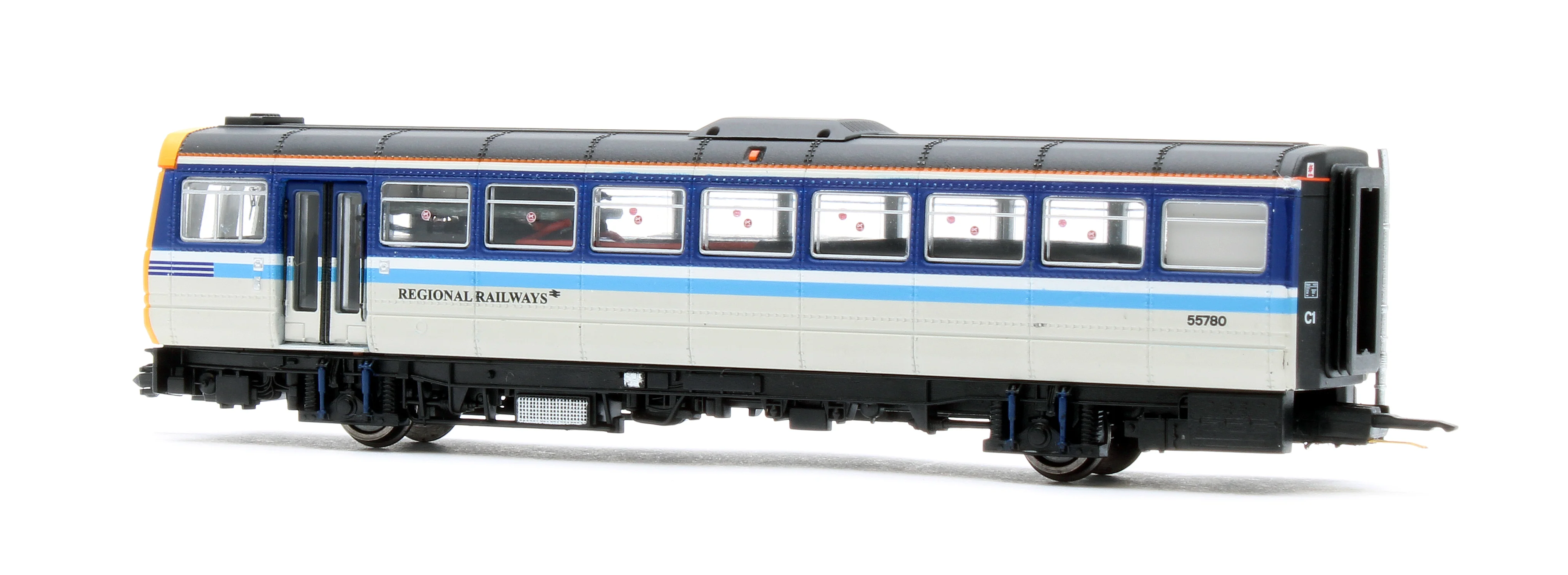 2D-142-010D Class 142 Regional Railways Original 142084 DMU - DCC Fitted - Image 6