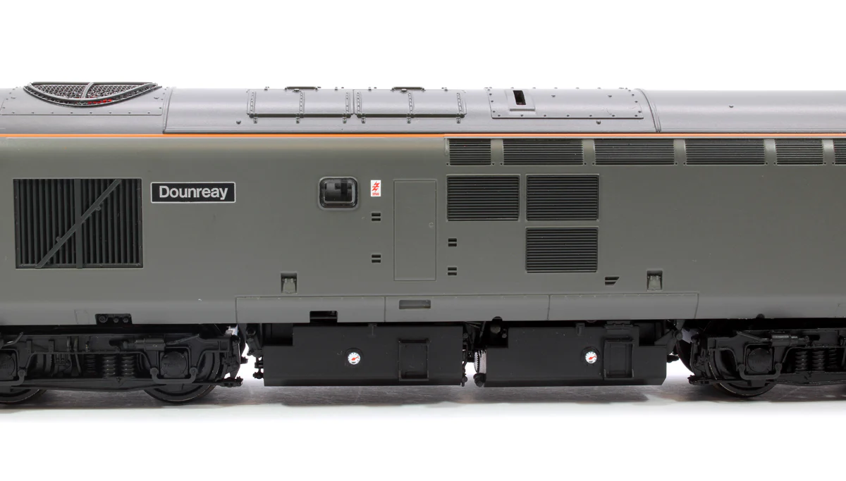 Class 37/0 Centre Headcode 37262 'Dounreay' BR Engineers Grey Diesel Locomotive - DCC Sound - Image 11