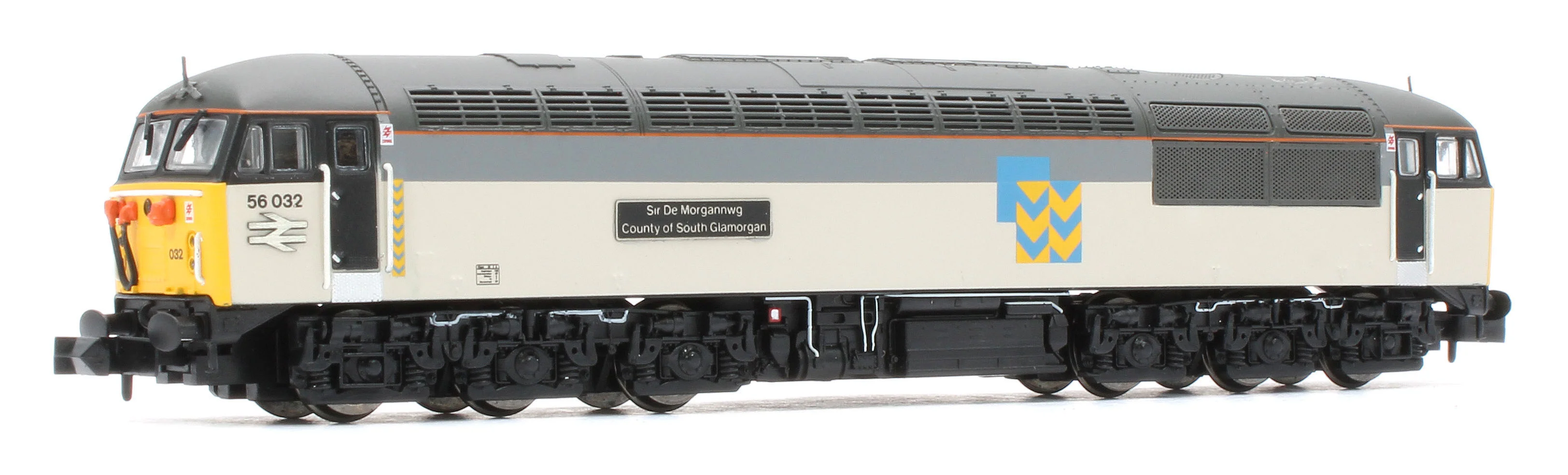 GM2210701 Class 56 032 County of South Glamorgan Railfreight Metals Diesel Locomotive - Image 4