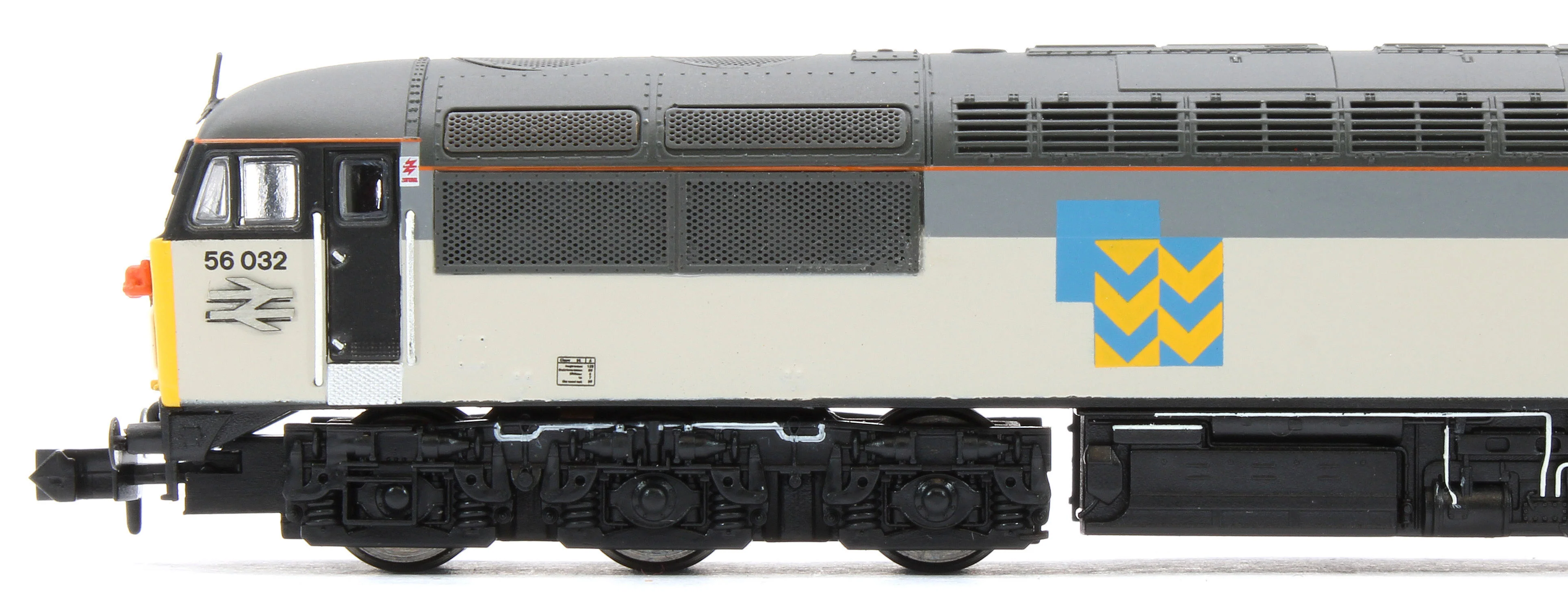 GM2210701 Class 56 032 County of South Glamorgan Railfreight Metals Diesel Locomotive - Image 9
