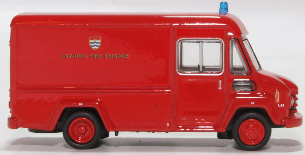 76CWT003 Commer Walk Thru London Fire Brigade - Image 4