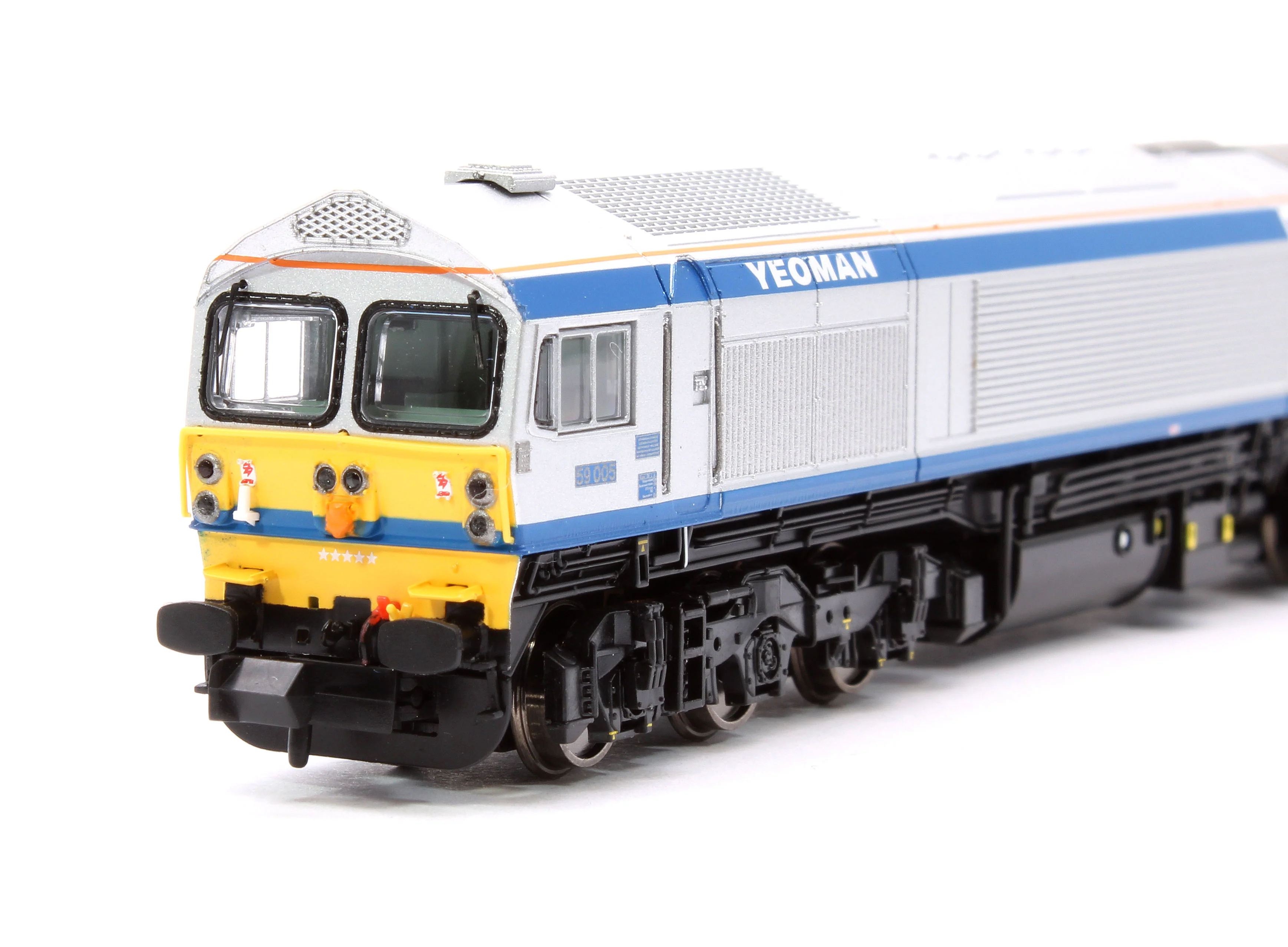 Class 59 #59005 "Kenneth J Painter" Foster Yeoman Silver Livery Diesel Locomotive - DCC Sound - Image 8