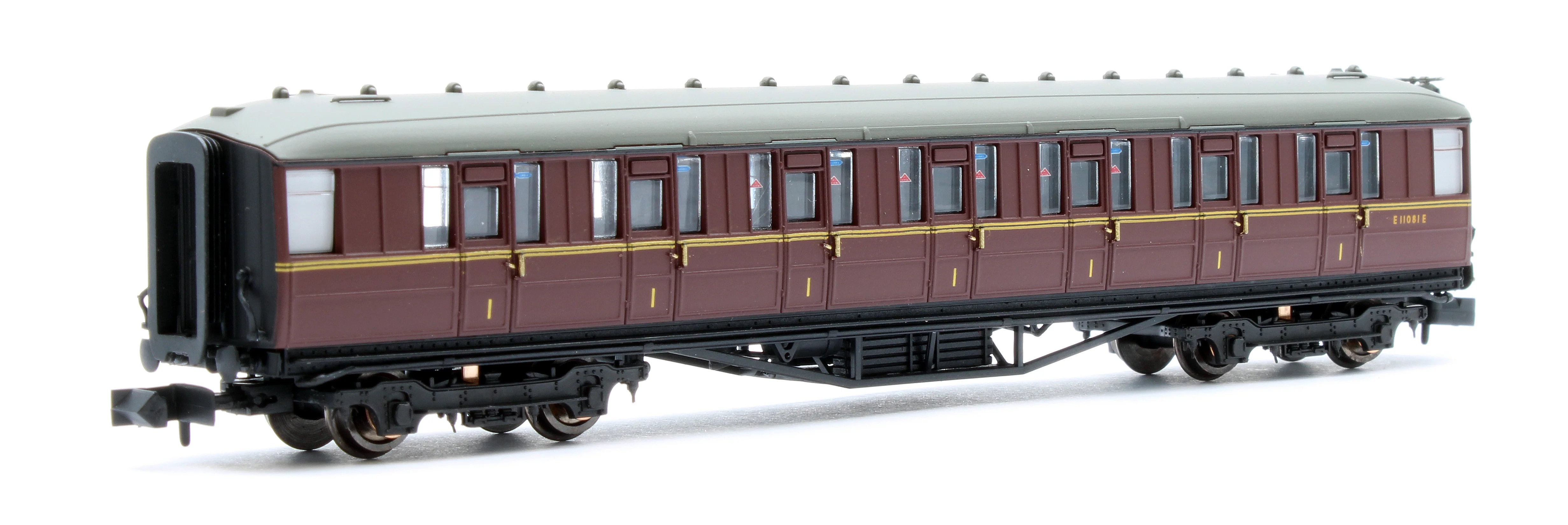 2S-008-018D A4 Dominion of New Zealand 60013 BR Late Crest & 4 Gresley Coaches - DCC Fitted - Image 8