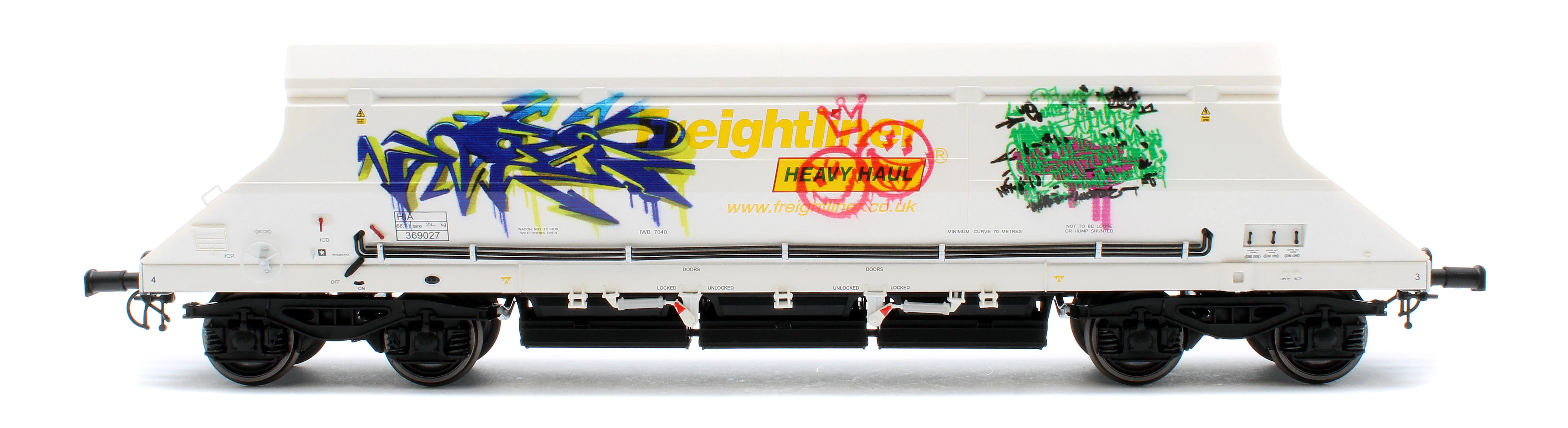 HIA Freightliner White Heavy Haul Limestone Hopper 369027 Graffiti - Image 3