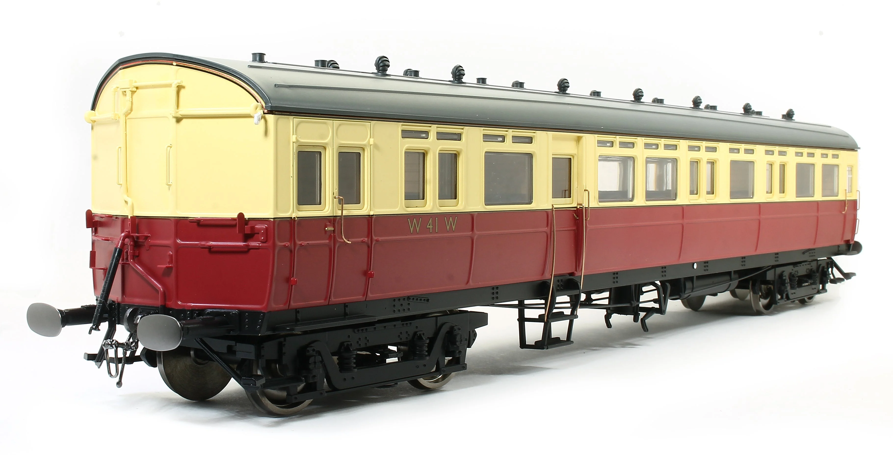 Autocoach BR Crimson & Cream 41 Light Bar Fitted - Image 2