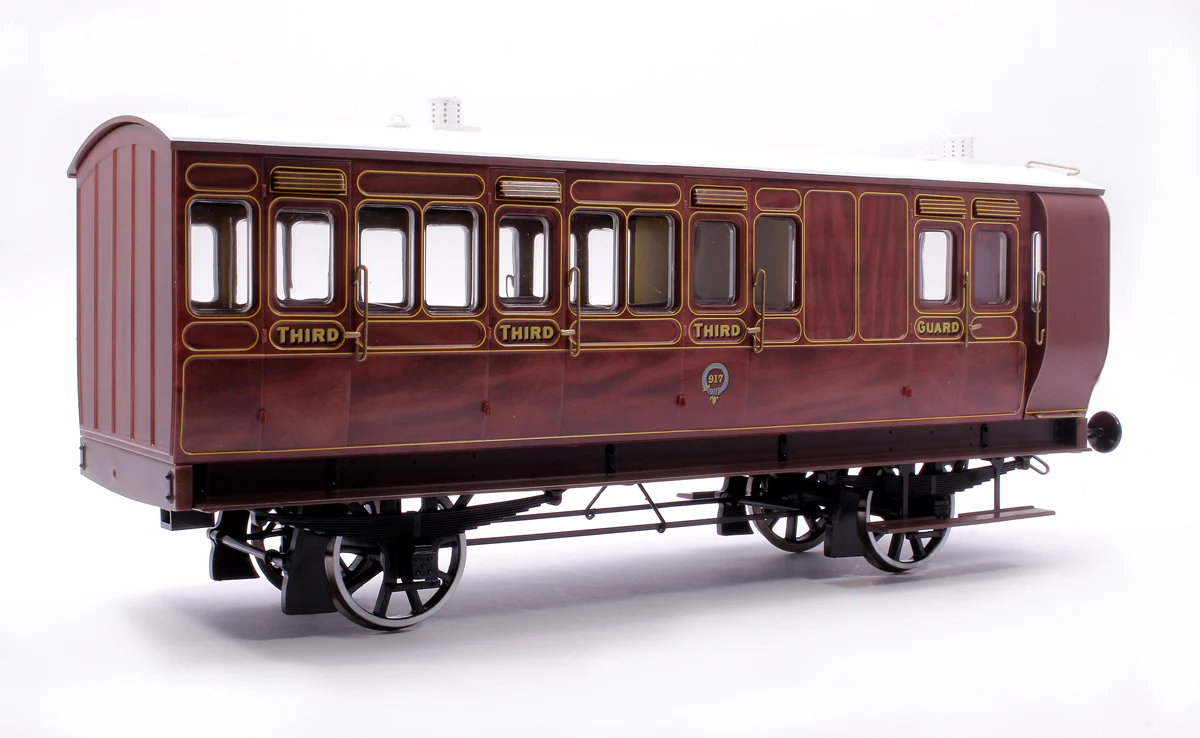 Stroudley 4 Wheel Sub Oil Lit Brake 3rd Mahogany 917 - DCC & Light Bar Fitted - Image 3