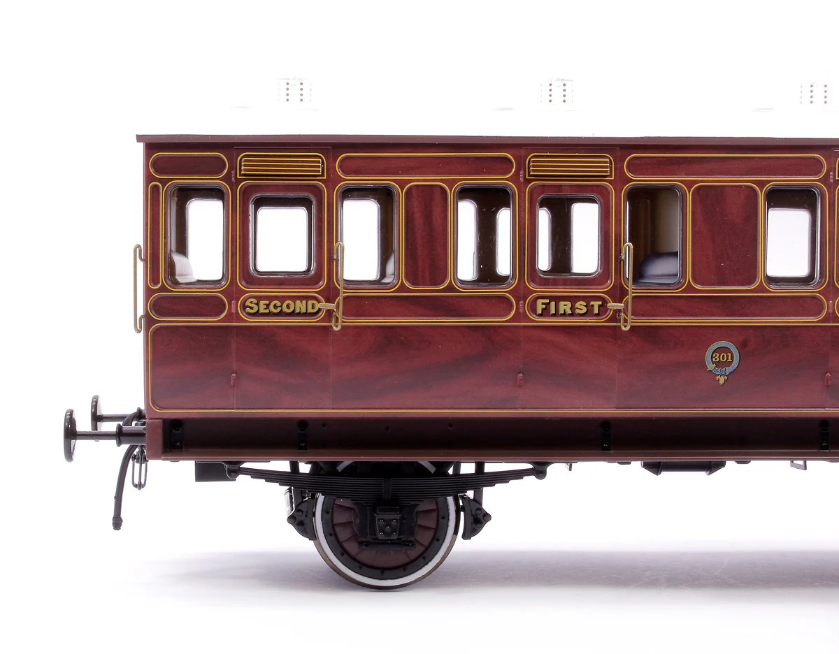 7P-020-800D Stroudley 4 Wheel Main Line Oil Lit Composite Mahogany 301 - DCC & Light Bar Fitted - Image 5