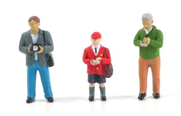 At the Station (6) Figure Set - Image 3