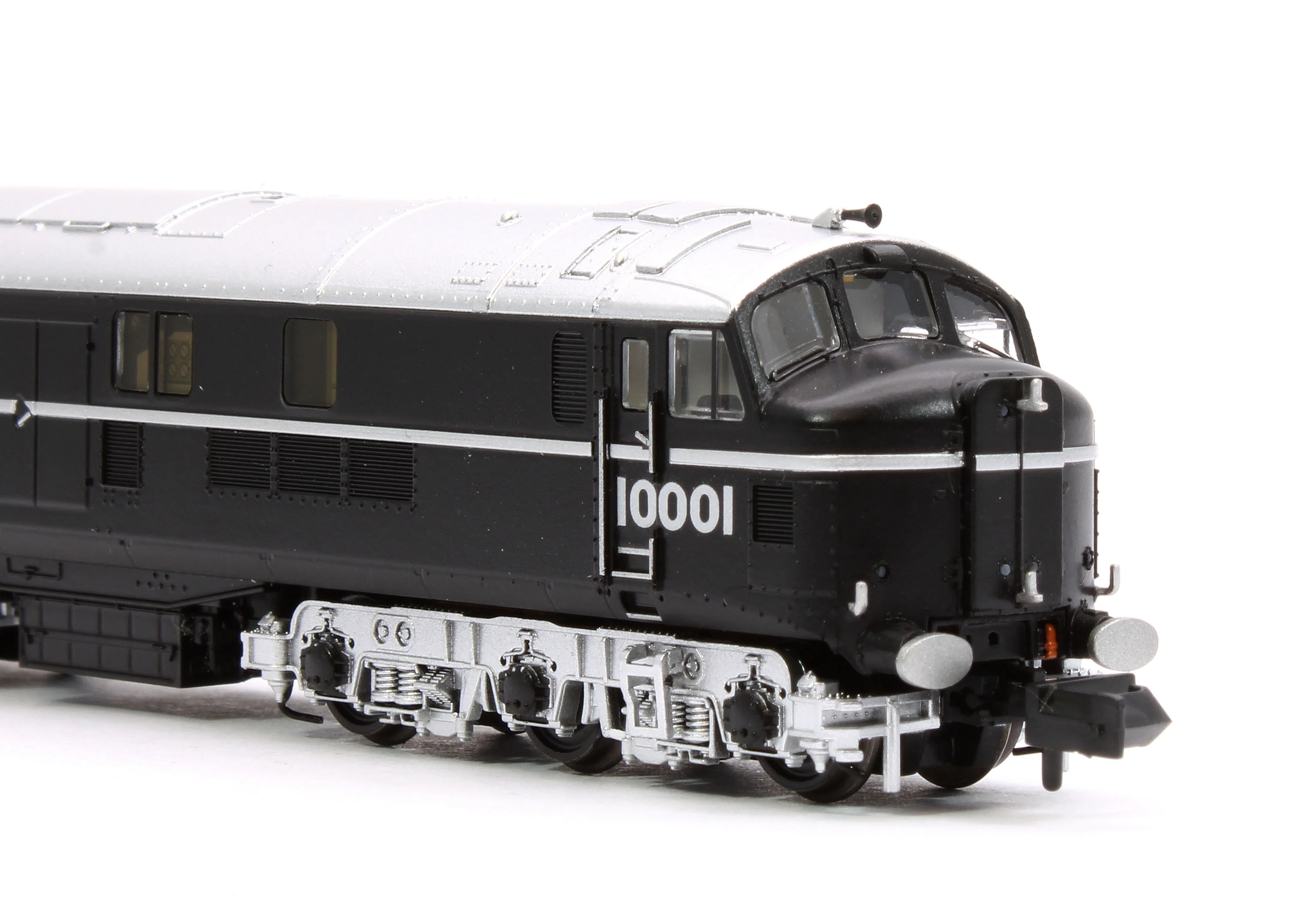 372-913SF LMS 10001 BR Black (Early Emblem) Diesel Locomotive - DCC Sound - Image 8