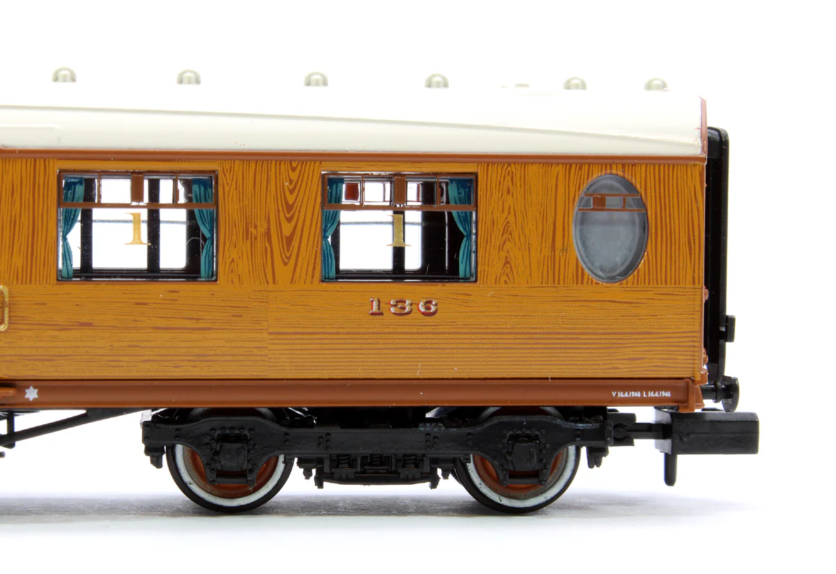 376-200A LNER Thompson First Corridor LNER Teak Effect 136 - Image 5