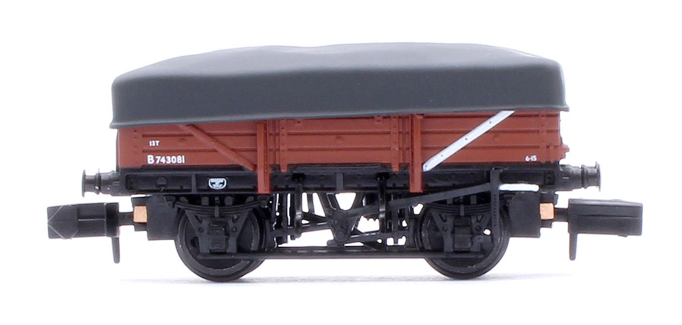 5 Plank China Clay 3-Wagon Pack BR Bauxite (Early) with Flat Canopy No.B743073, B743077 & B743081 - Image 7