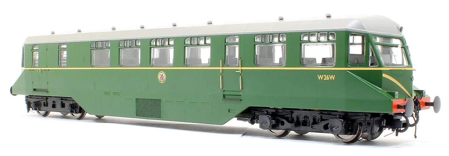 GWR AEC Railcar GWR BR green with speed whiskers (dark grey roof) Diesel Locomotive - Image 4