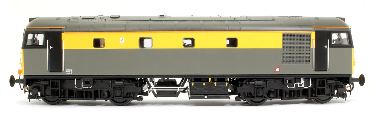 Class 26 BR Civil Engineers ‘Dutch’ Grey/Yellow (Unnumbered) Diesel Locomotive - Image 5