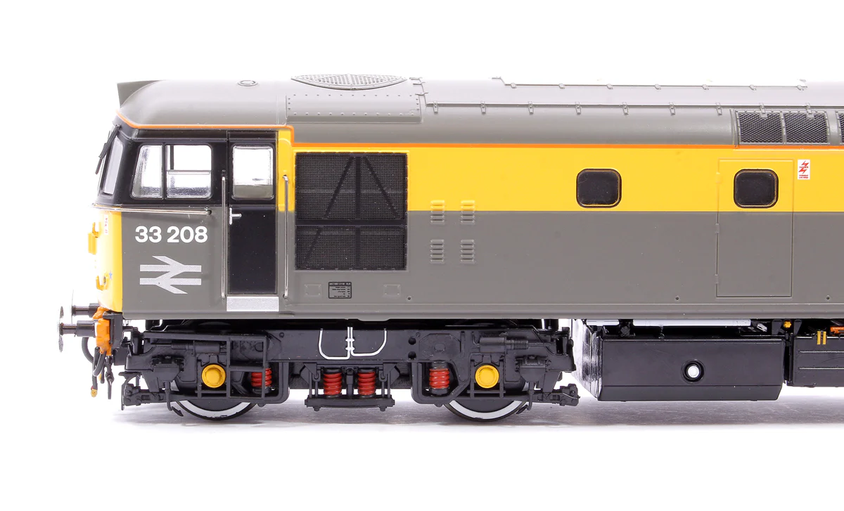 Class 33/2 33208 BR Railtour Grey/Yellow (headlight) Diesel Locomotive - Image 6