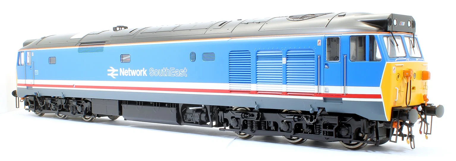 4032 Class 50 Revised Network SouthEast (Light Blue) Diesel Locomotive - Image 4
