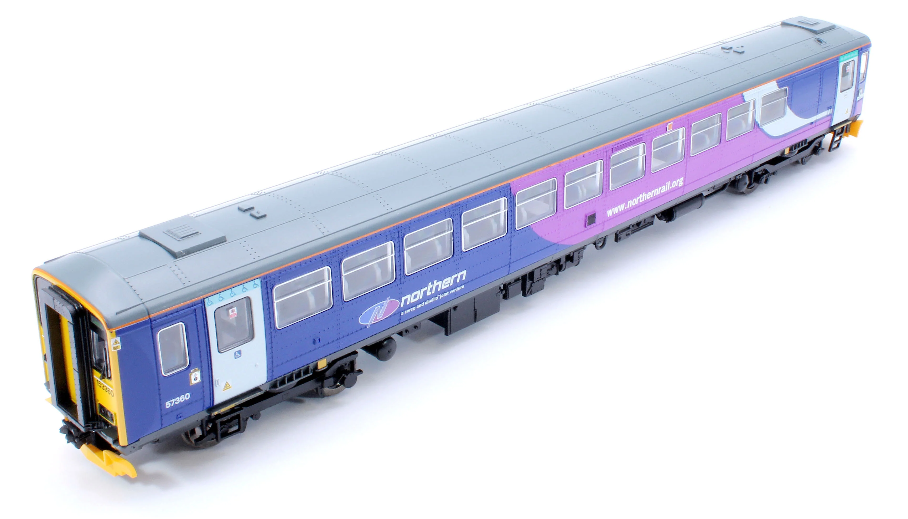 Class 153 Northern Rail 153360 Diesel Locomotive - Image 11
