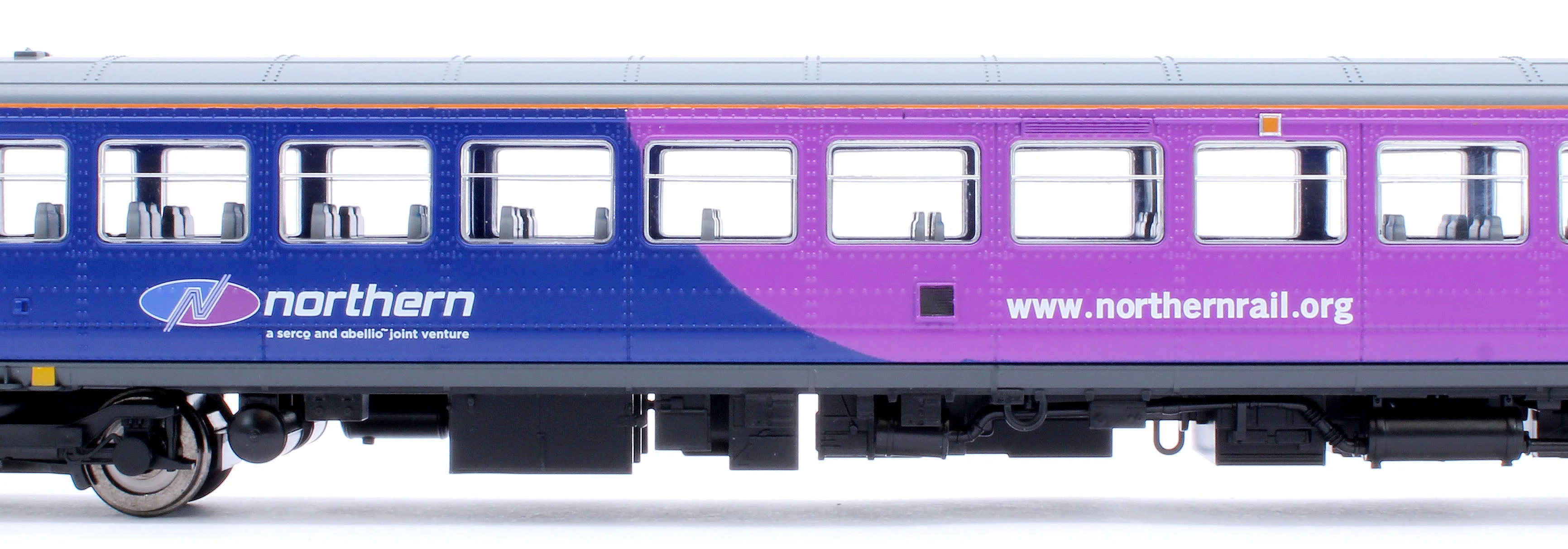 Class 153 Northern Rail 153360 Diesel Locomotive - Image 7