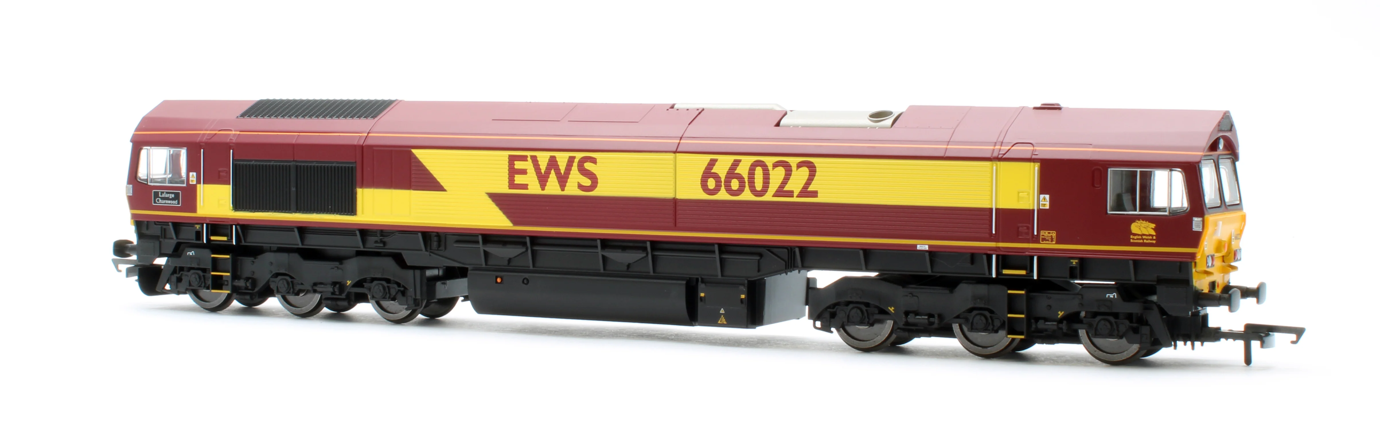 RailRoad Class 66 EWS 66022 'Lafarge Charnwood' Diesel Locomotive - Image 2