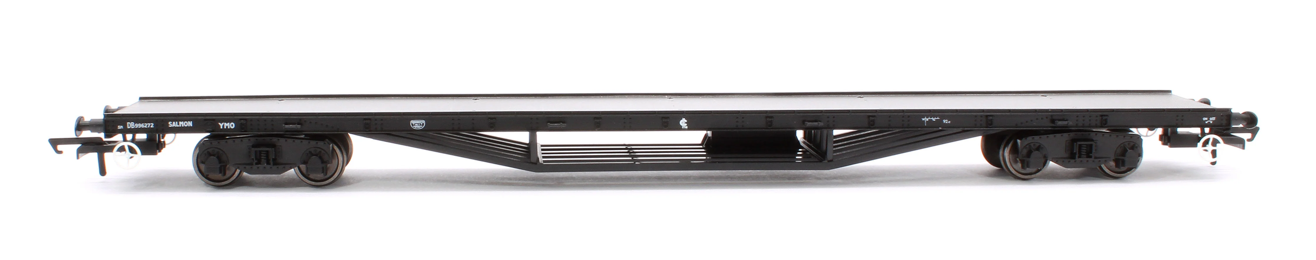 R60205 YMO 'Salmon' Bogie Bolster BR Wagon - Image 2