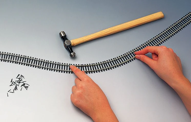 R8090SINGLE Semi-Flexible Track (915mm) - Single