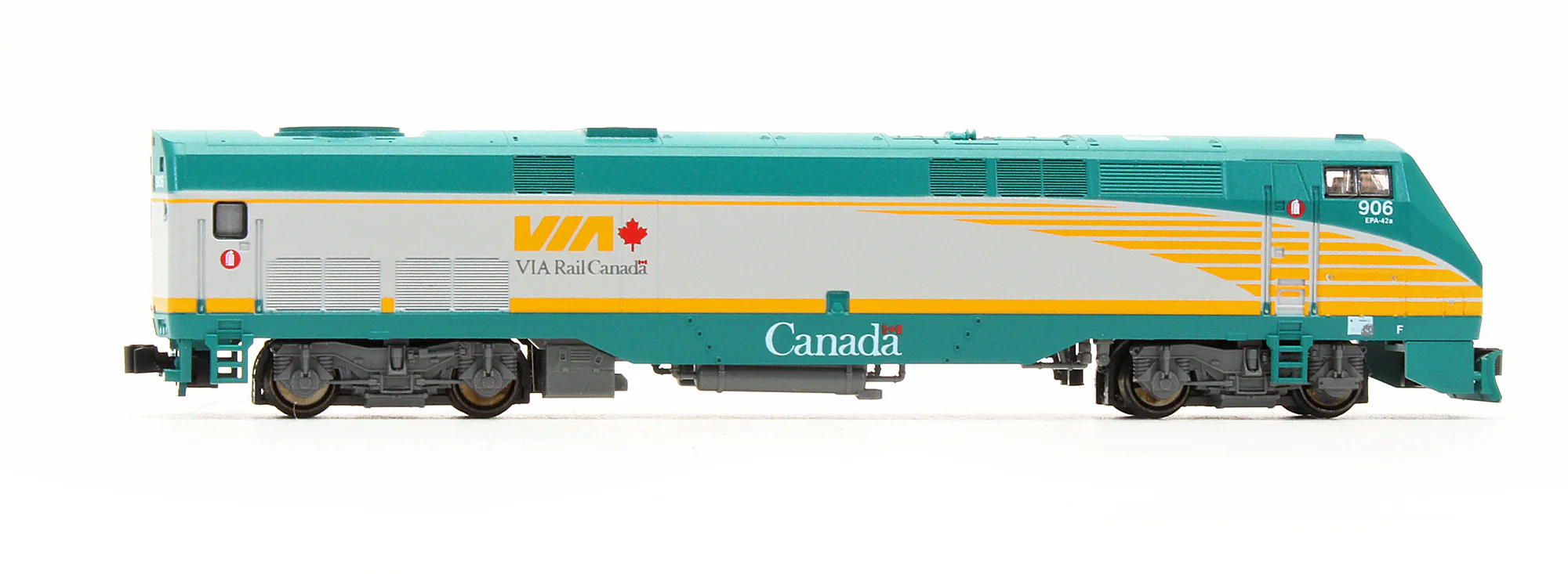 Pre-Owned P42 Diesel Locomotive VIA Rail - Road #906 - Image 3