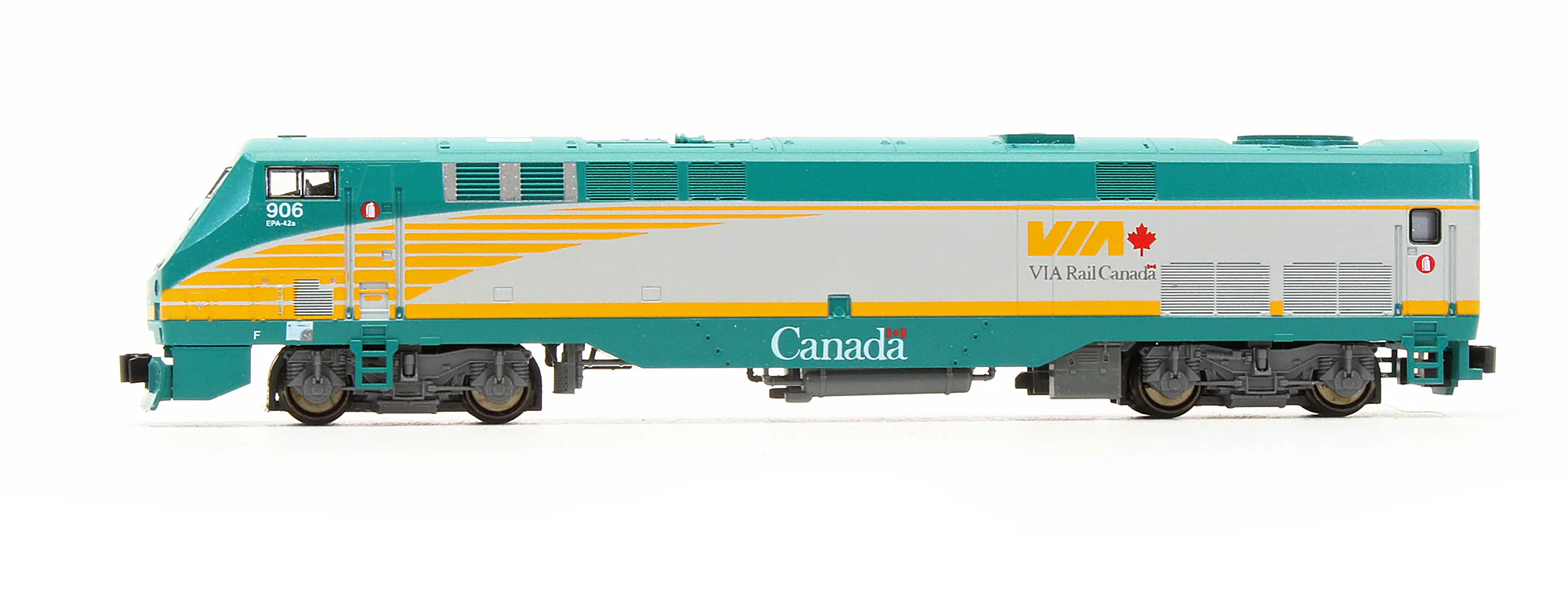 Pre-Owned P42 Diesel Locomotive VIA Rail - Road #906 - Image 4