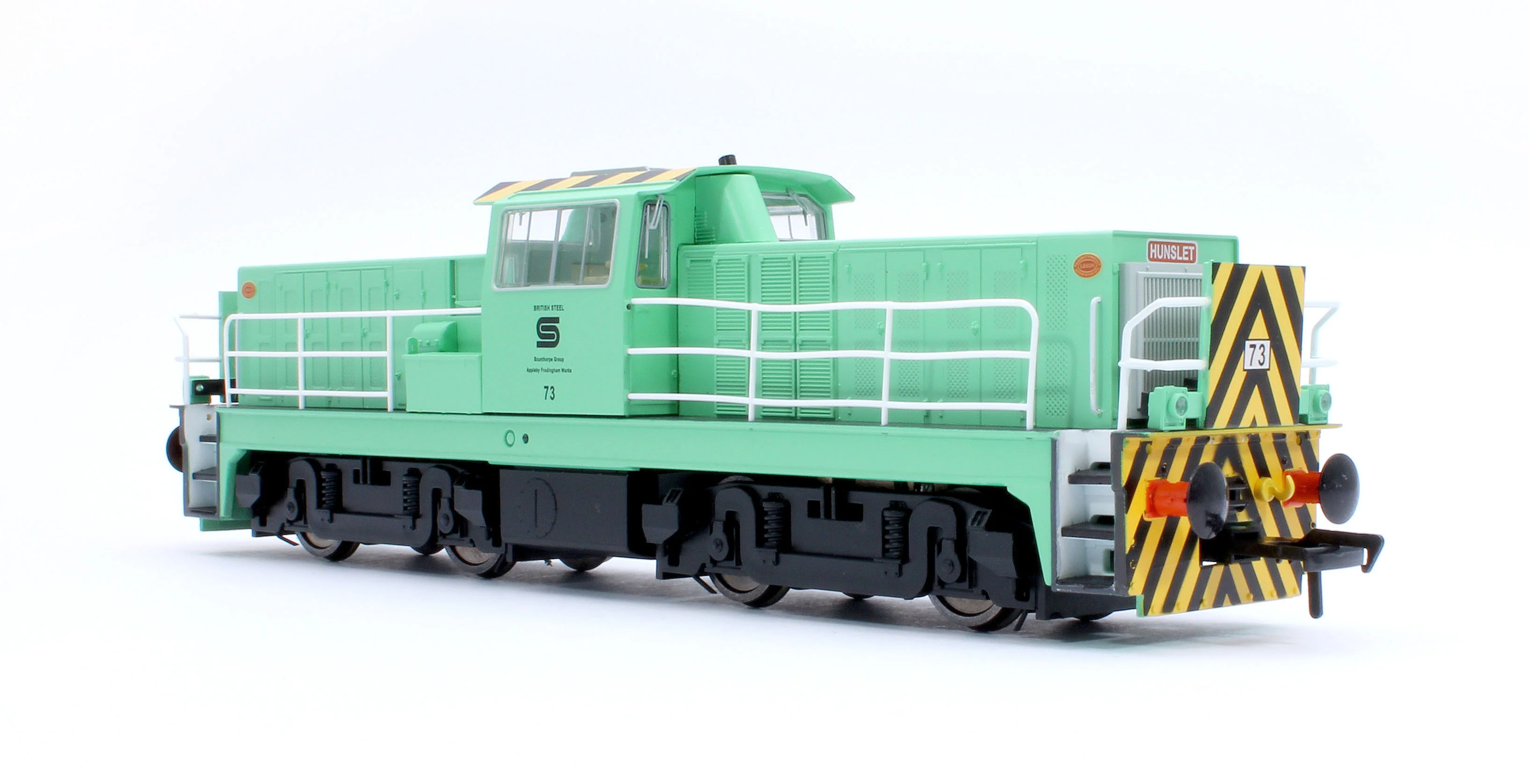 KRM-HUN-OO-F-73 Hunslet Bo-Bo in Delivery Green No.73 Diesel Locomotive - DCC Fitted - Image 4