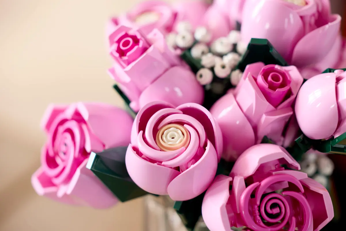 Lego Botanicals Bouquet of Pink Roses - 10374 - Image 13