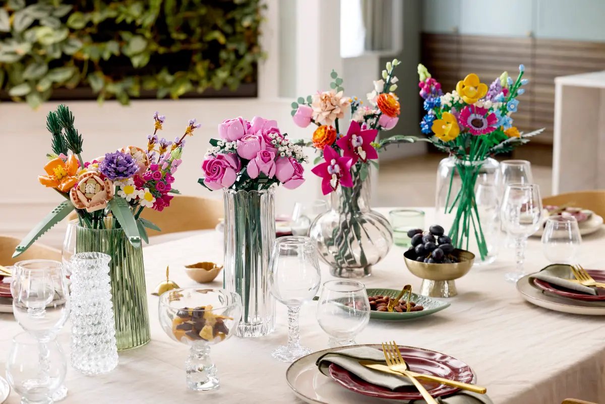 Lego Botanicals Bouquet of Pink Roses - 10374 - Image 16