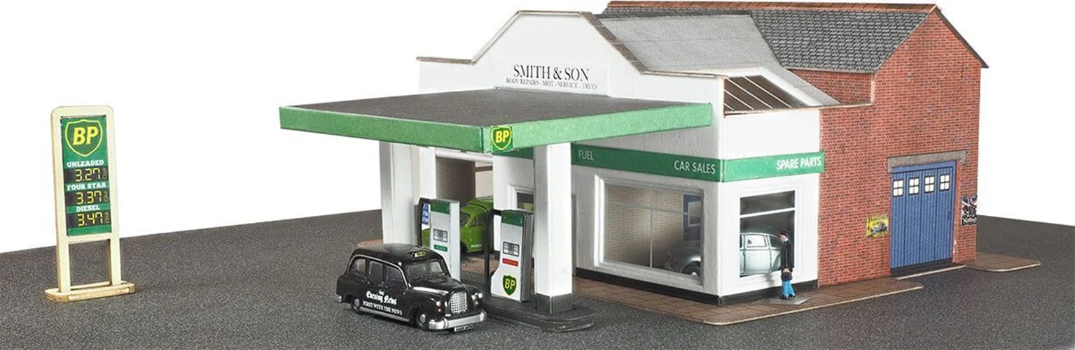 PN181 Service Station Building Kit - Image 3