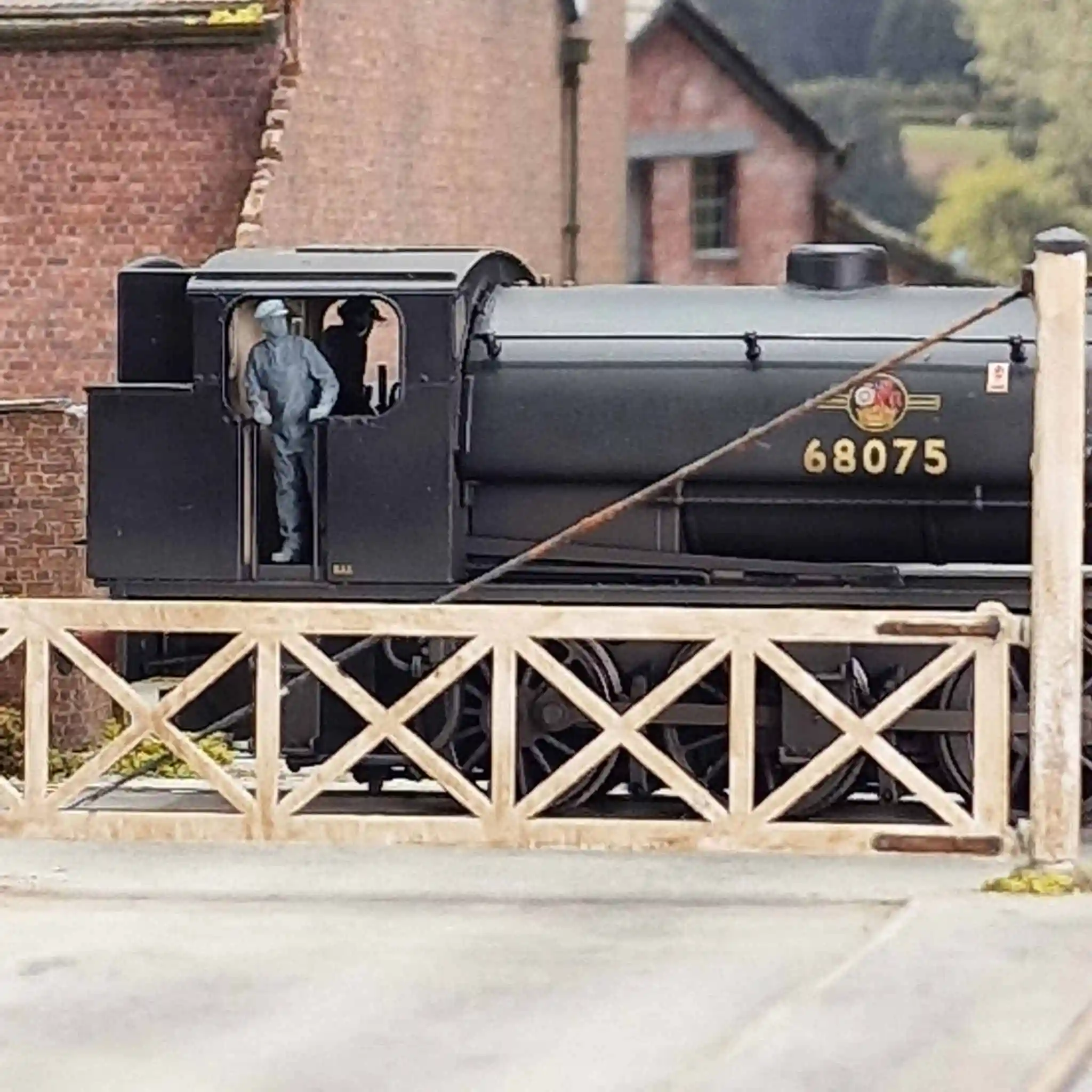 11253-076 OO Gauge Loco Specific Crew - J94 Austerity BR Crew Pack - Image 3