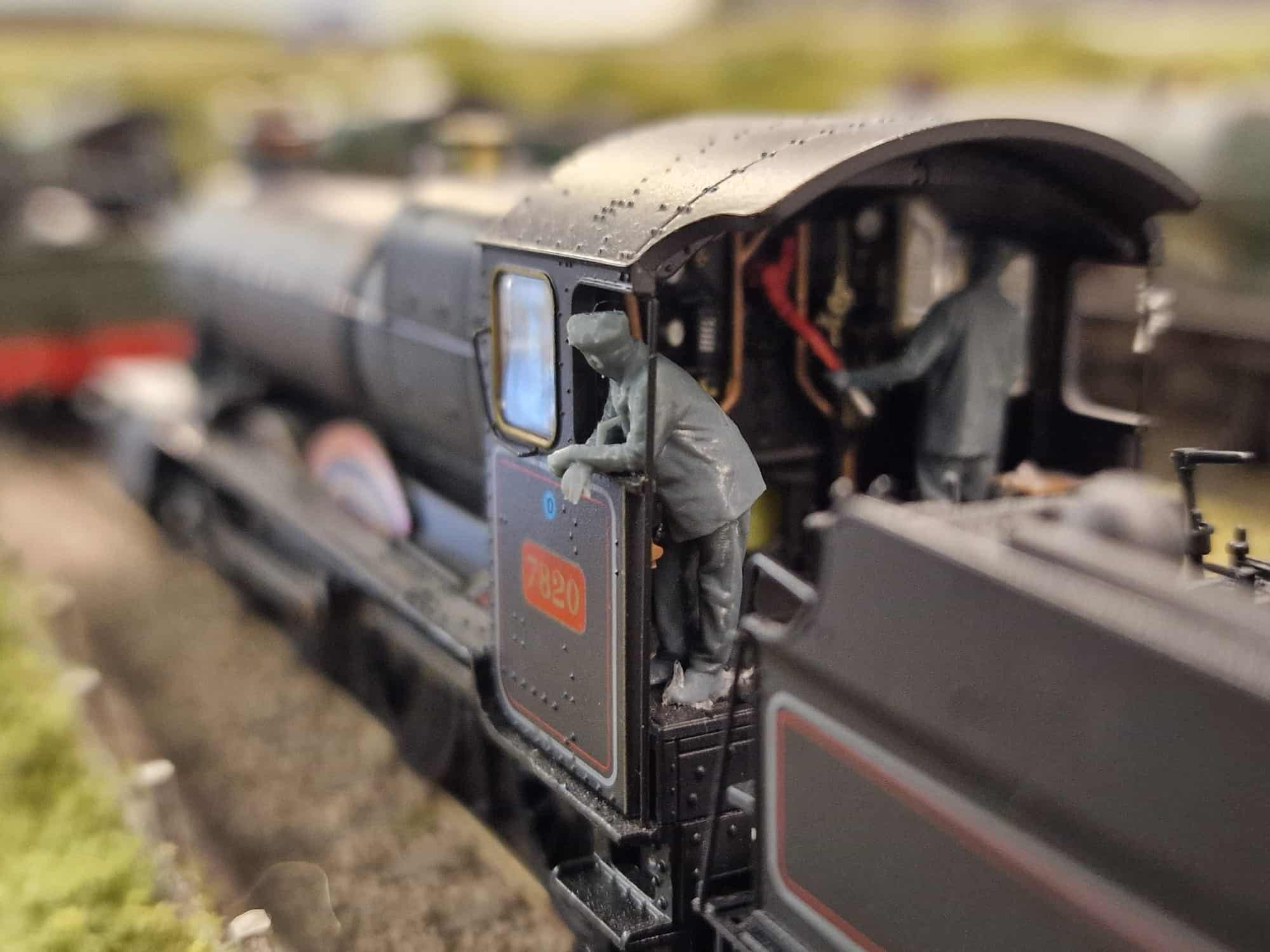 OO Gauge Loco Specific Crew - GWR Manor Crew Pack - Image 2