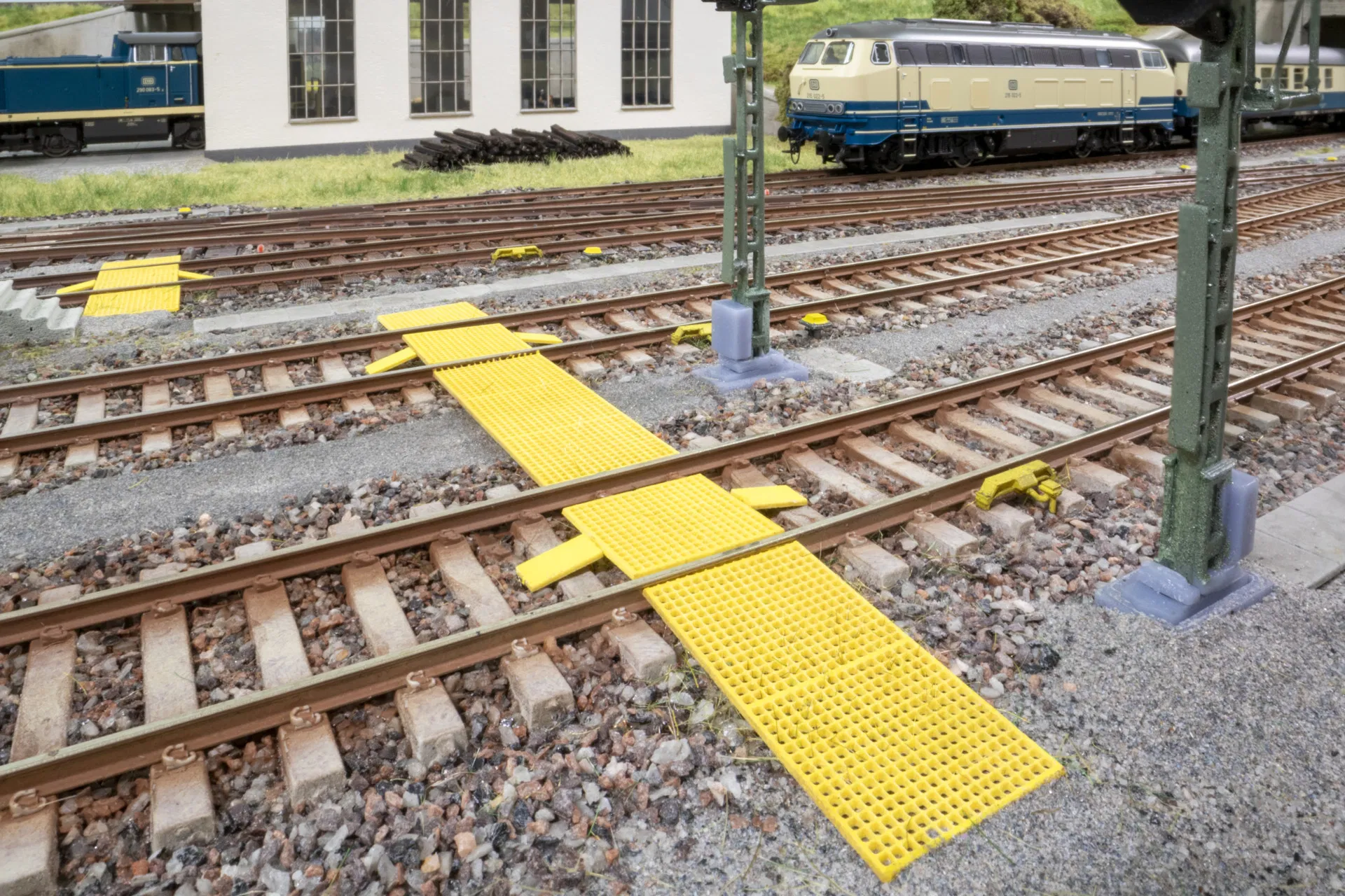 Step Grid Yellow Laser Cut Minis Kit - N Scale - Image 2