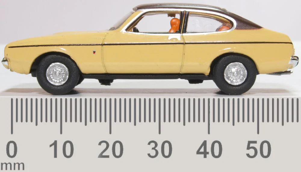 76CPR002 Ford Capri Mk2 Sahara Beige - Image 6