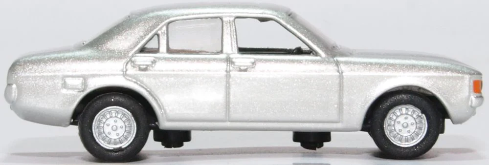 76FC005 Ford Consul Granada Astro Silver - Image 3