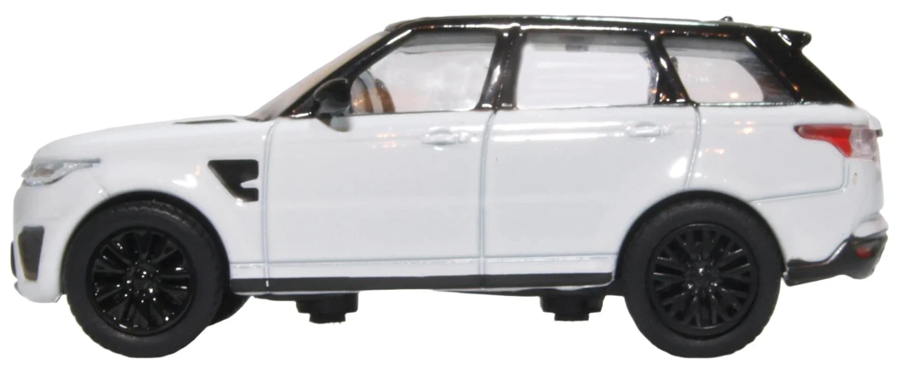 76RRS004 Range Rover Sport SVR Fuji White - Image 3