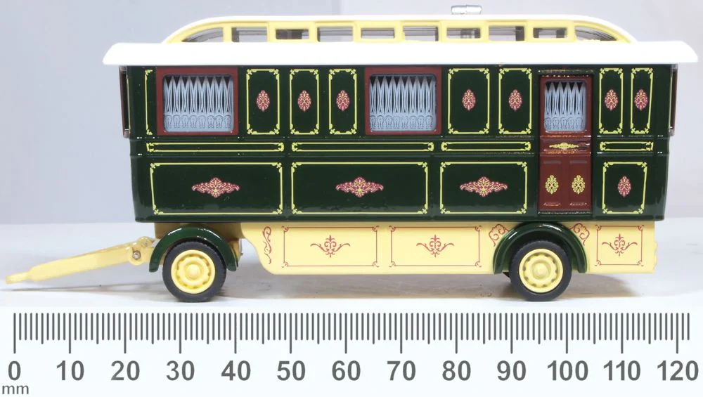 76SCV002 Showmans Caravan Green - Image 5