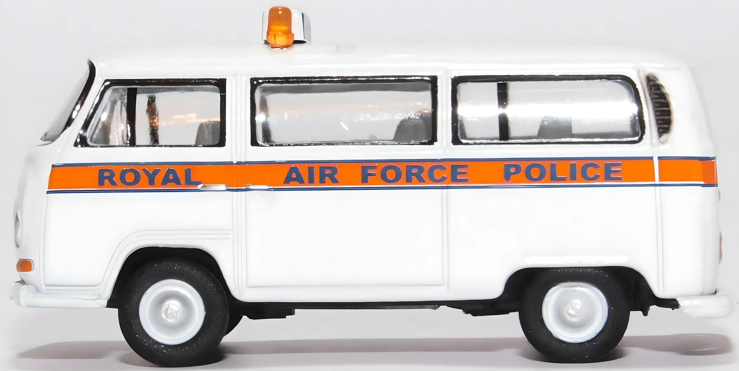 VW Bay Window RAF Police - Image 3