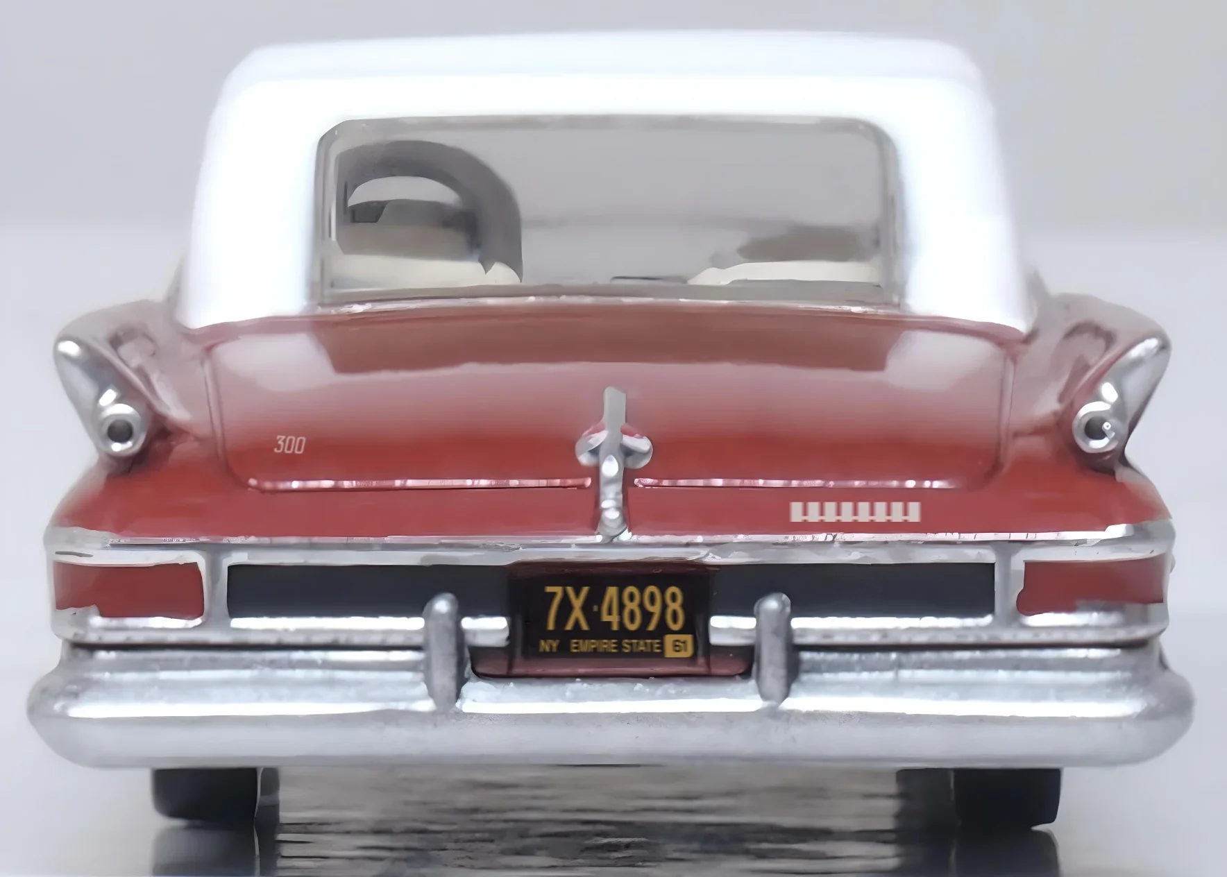 1961 Chrysler 300 Convertible (Closed) Cinnamon/White - Image 5